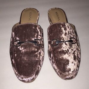 Crushed Velvet Mule 7.5